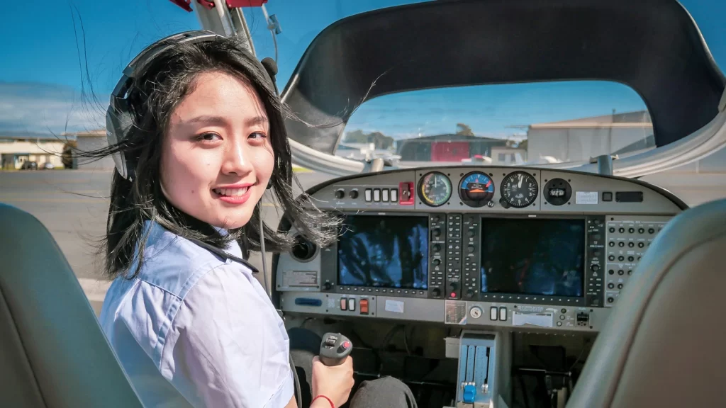 Diamond-DA40-Cockpit-Learn-To-Fly-Melbourne